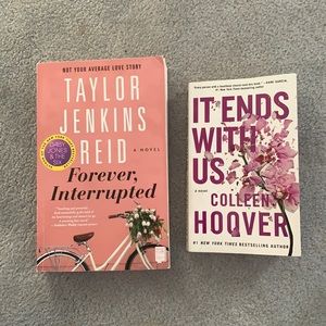 2 great books! Colleen Hoover and Taylor Jenkins